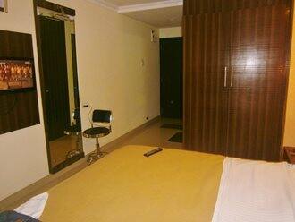Hotel Green Park Suites, Manipal 2